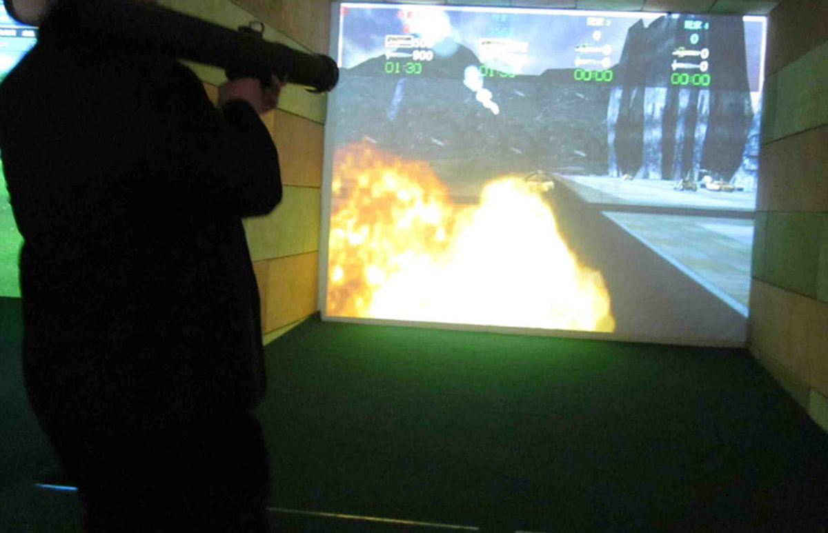 VR台风模拟火箭筒